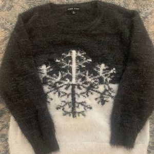 Black rivet Snowflake sweater